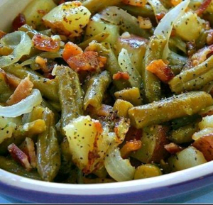 Country-Ranch-Green-Beans-‘n-Potatoes-with-Bacon